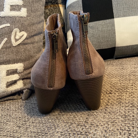 Rampage Booties - Picture 3 of 9